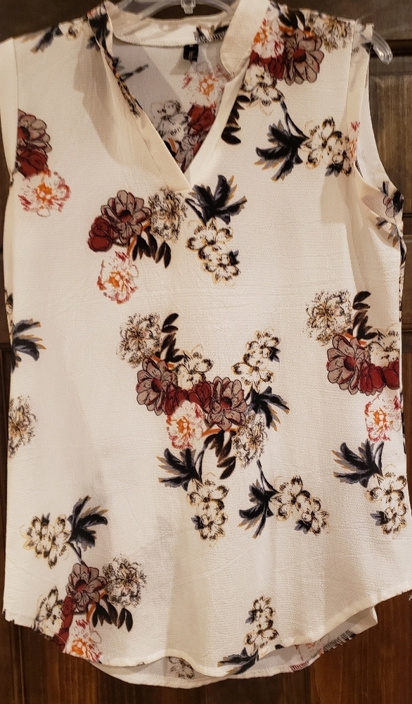 Beautiful short sleeve top